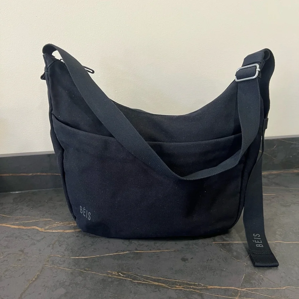 BEIS Carryall Crossbody in Black - Picture 4 of 7